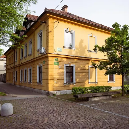 Apartment Riverview Residence-with Parking Ljubljana