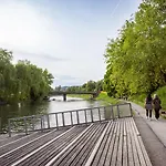 Riverview - With Parking *