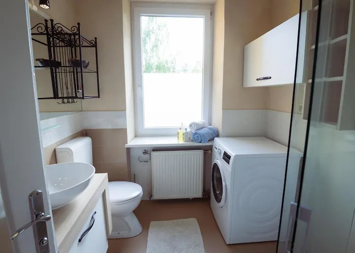 Riverview - With Parking Apartment *