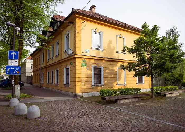 Apartment Riverview - With Parking Ljubljana